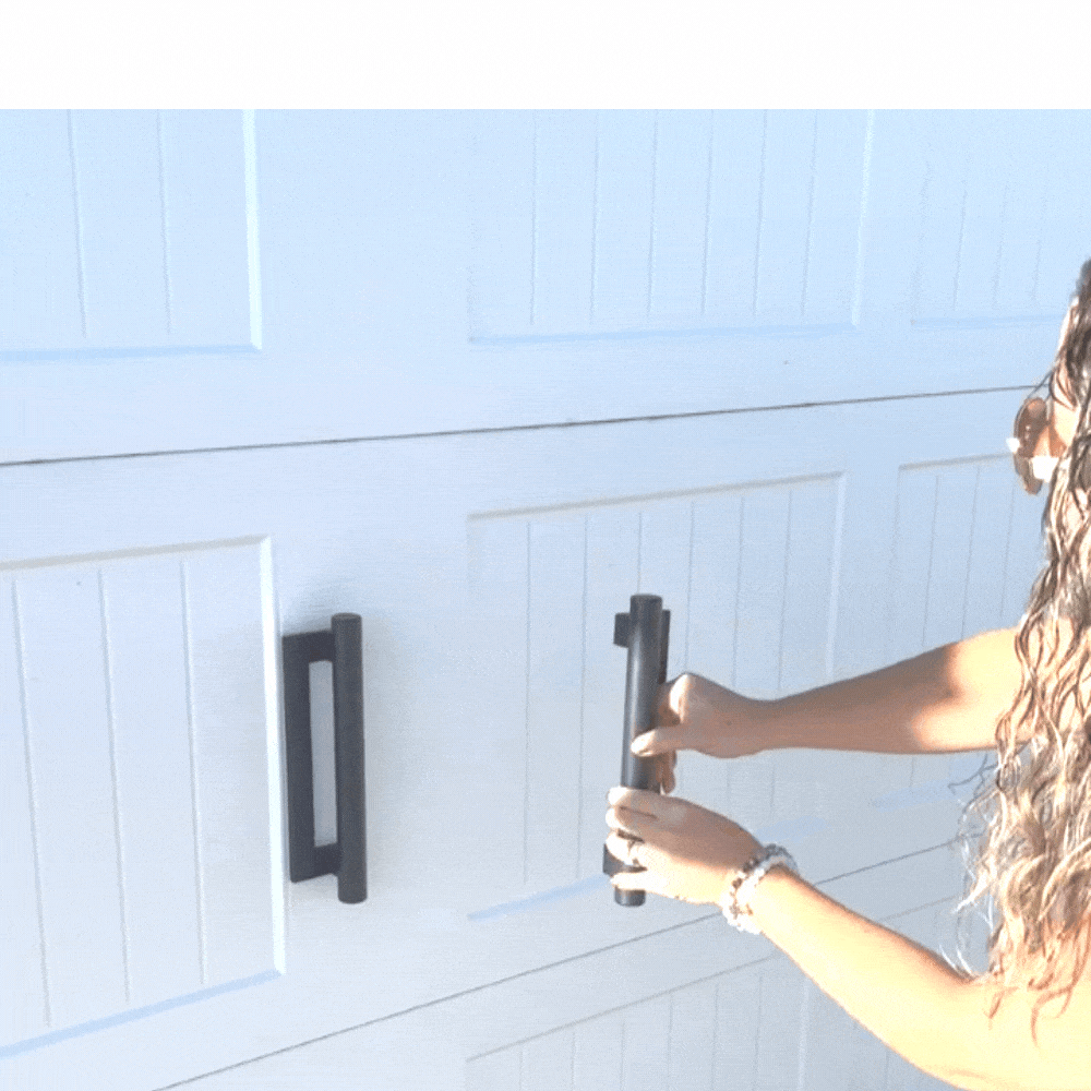 Decorative magnetic garage door handle hinge
